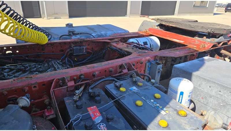 Iveco Eurotech 440 E 42 (MANUAL PUMP / ZF GEARBOX / GOOD CONDITION / POMPE MANUELLE) - Sattelzugmaschine: das Bild 5 Iveco Eurotech 440 E 42 (MANUAL PUMP / ZF GEARBOX / GOOD CONDITION / POMPE MANUELLE) - Sattelzugmaschine: das Bild 5