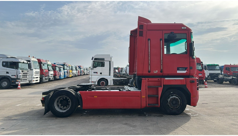 Renault MAGNUM 460 (BOITE MANUELLE / MANUAL GEARBOX) - Sattelzugmaschine: das Bild 4 Renault MAGNUM 460 (BOITE MANUELLE / MANUAL GEARBOX) - Sattelzugmaschine: das Bild 4