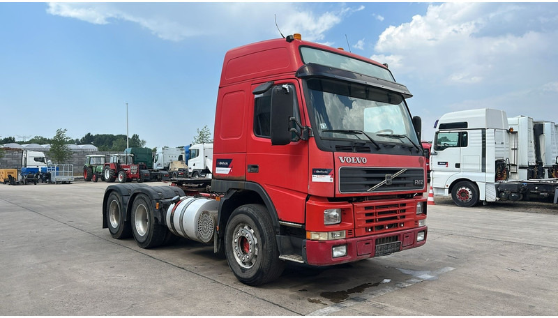 Volvo FM 12 - 340 (6X4 / TRACTEUR ORIGINAL / BOITE MANUELLE / MANUAL GEARBOX / PROPRE) - Sattelzugmaschine: das Bild 3 Volvo FM 12 - 340 (6X4 / TRACTEUR ORIGINAL / BOITE MANUELLE / MANUAL GEARBOX / PROPRE) - Sattelzugmaschine: das Bild 3