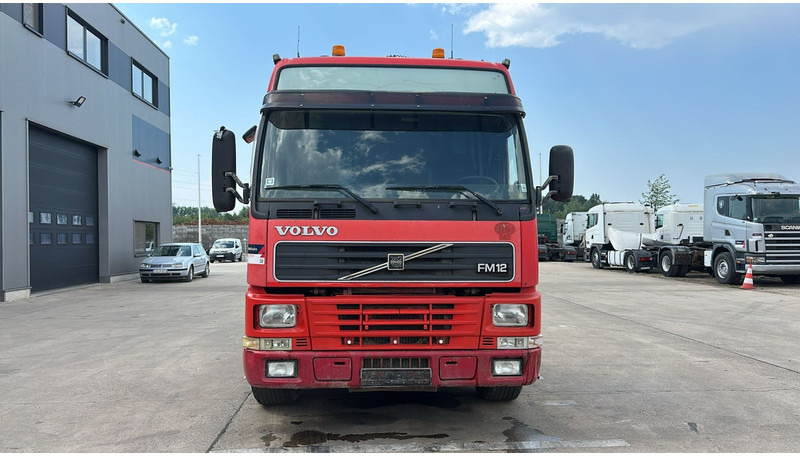 Volvo FM 12 - 340 (6X4 / TRACTEUR ORIGINAL / BOITE MANUELLE / MANUAL GEARBOX / PROPRE) - Sattelzugmaschine: das Bild 2 Volvo FM 12 - 340 (6X4 / TRACTEUR ORIGINAL / BOITE MANUELLE / MANUAL GEARBOX / PROPRE) - Sattelzugmaschine: das Bild 2