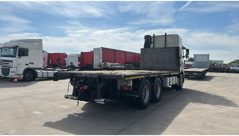 Volvo FH 12 - 460 (BOITE MANUELLE / MANUAL GEARBOX / 10 TYRES / 6X2 / AC / AIRCO) - Pritsche LKW: das Bild 5 Volvo FH 12 - 460 (BOITE MANUELLE / MANUAL GEARBOX / 10 TYRES / 6X2 / AC / AIRCO) - Pritsche LKW: das Bild 5