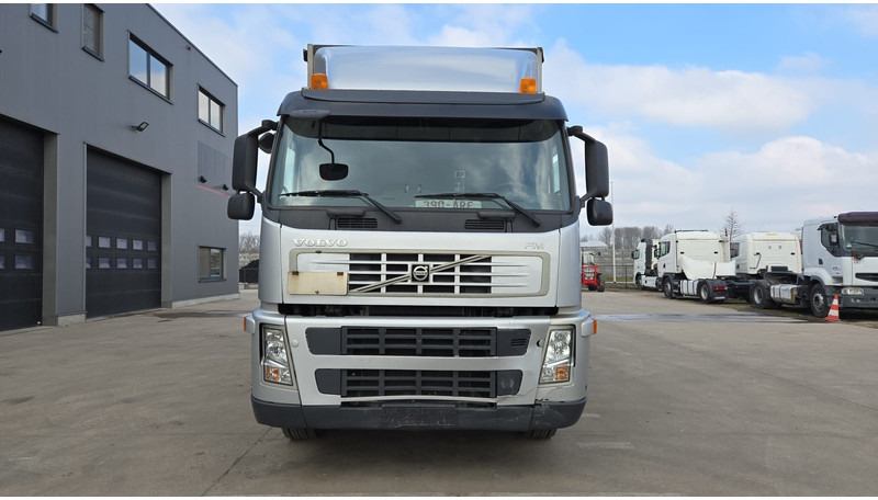 Volvo FM 400 (BELGIAN TRUCK / TECHNICAL TOP CONDITION !! / 6X2 / LIFT / EURO 5) - Plane LKW: das Bild 2 Volvo FM 400 (BELGIAN TRUCK / TECHNICAL TOP CONDITION !! / 6X2 / LIFT / EURO 5) - Plane LKW: das Bild 2