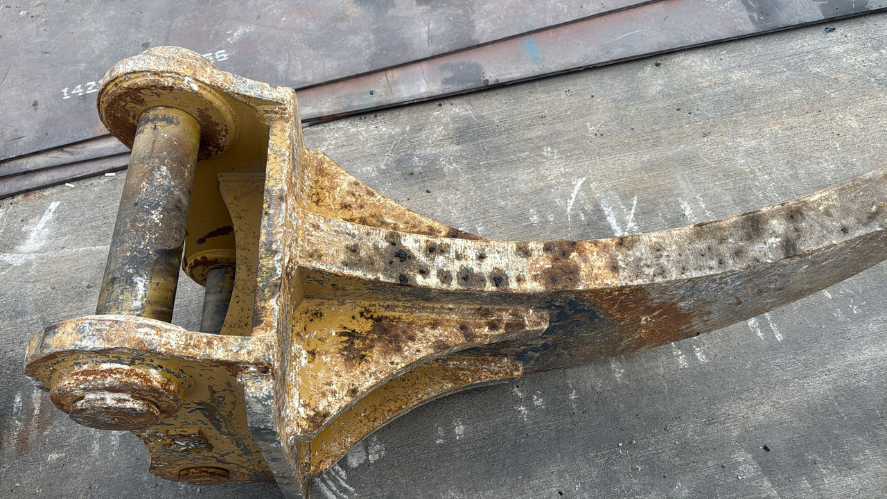 CATERPILLAR 336 Ripper from STOCK - Aufreißer für Kettenbagger: das Bild 4 CATERPILLAR 336 Ripper from STOCK - Aufreißer für Kettenbagger: das Bild 4