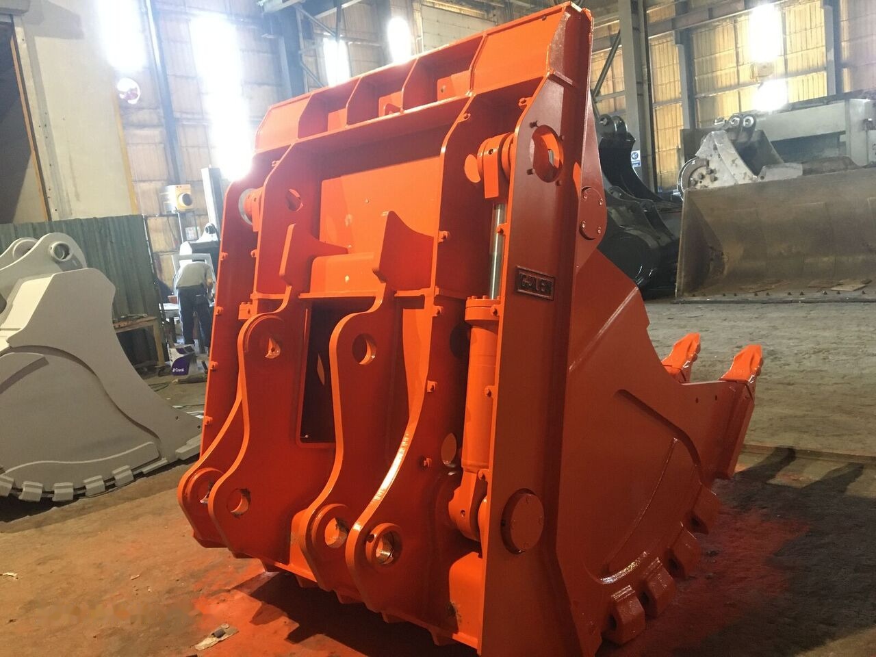 Doosan DX500 - Baggerschaufel: das Bild 5 Doosan DX500 - Baggerschaufel: das Bild 5