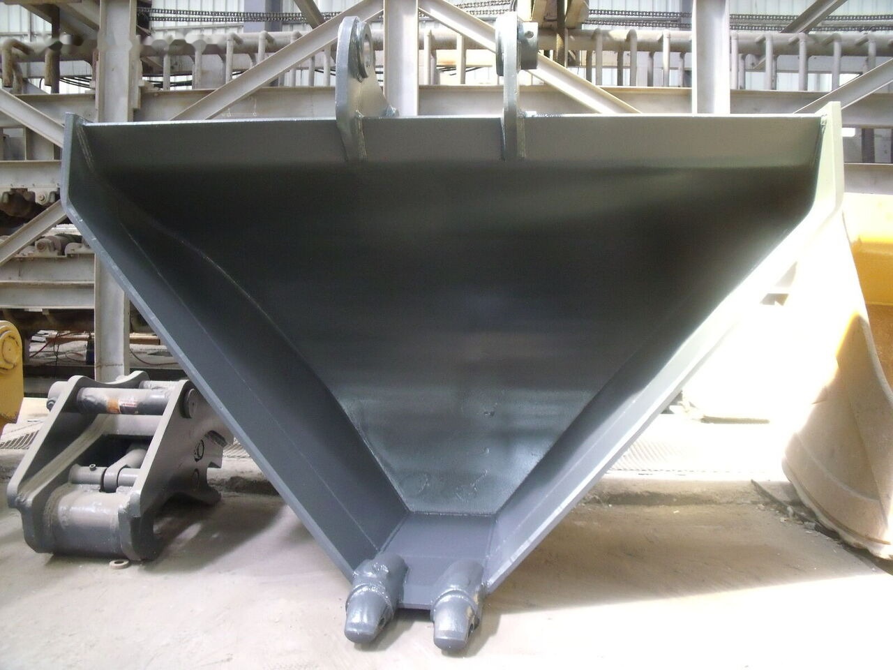 Galen TRAPEZOID BUCKET (V Ditch Bucket) - Baggerschaufel: das Bild 3 Galen TRAPEZOID BUCKET (V Ditch Bucket) - Baggerschaufel: das Bild 3