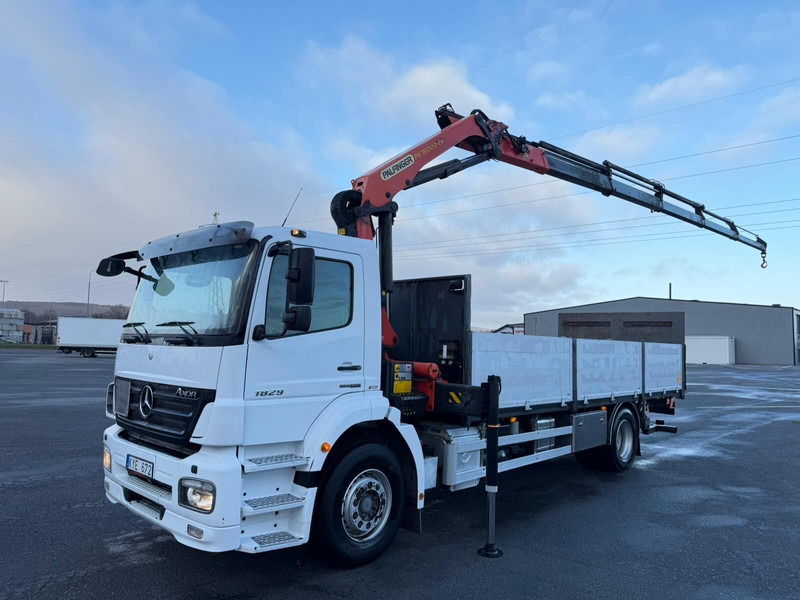 Mercedes-Benz 1829 - Pritsche LKW, Autokran: das Bild 4 Mercedes-Benz 1829 - Pritsche LKW, Autokran: das Bild 4