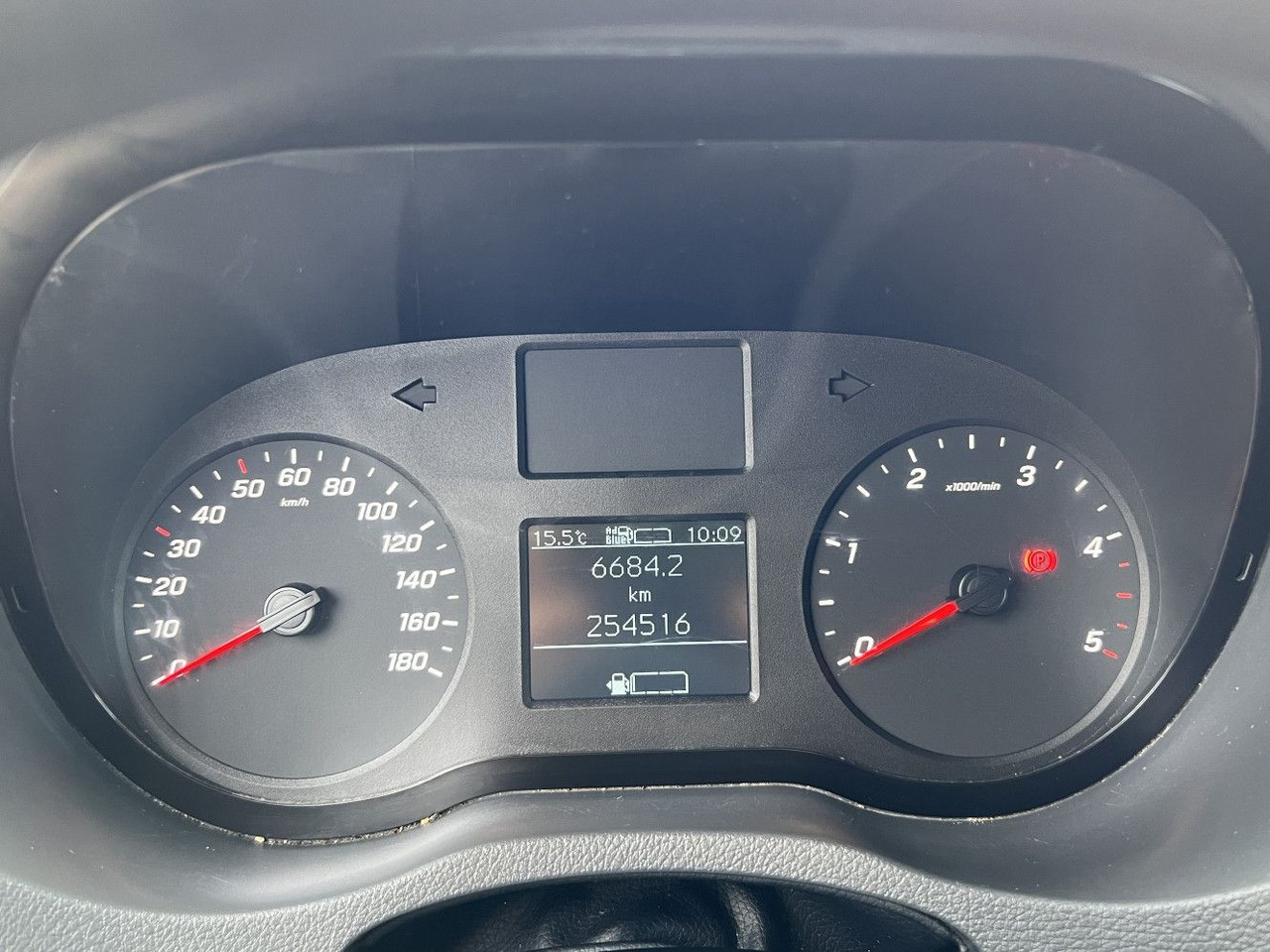 Kastenwagen Mercedes-Benz Sprinter 315 CDI Kasten ML+H 3-Sitze Klima: das Bild 14 Kastenwagen Mercedes-Benz Sprinter 315 CDI Kasten ML+H 3-Sitze Klima: das Bild 14