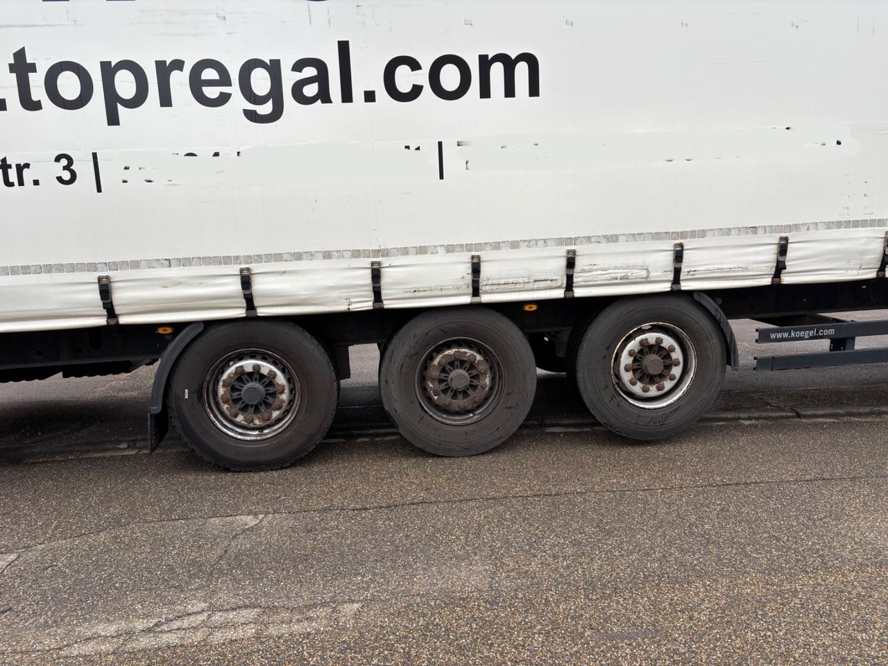 Kögel SN24, Edscha, Schiebeplane, BPW-Achse - Planenauflieger: das Bild 5 Kögel SN24, Edscha, Schiebeplane, BPW-Achse - Planenauflieger: das Bild 5