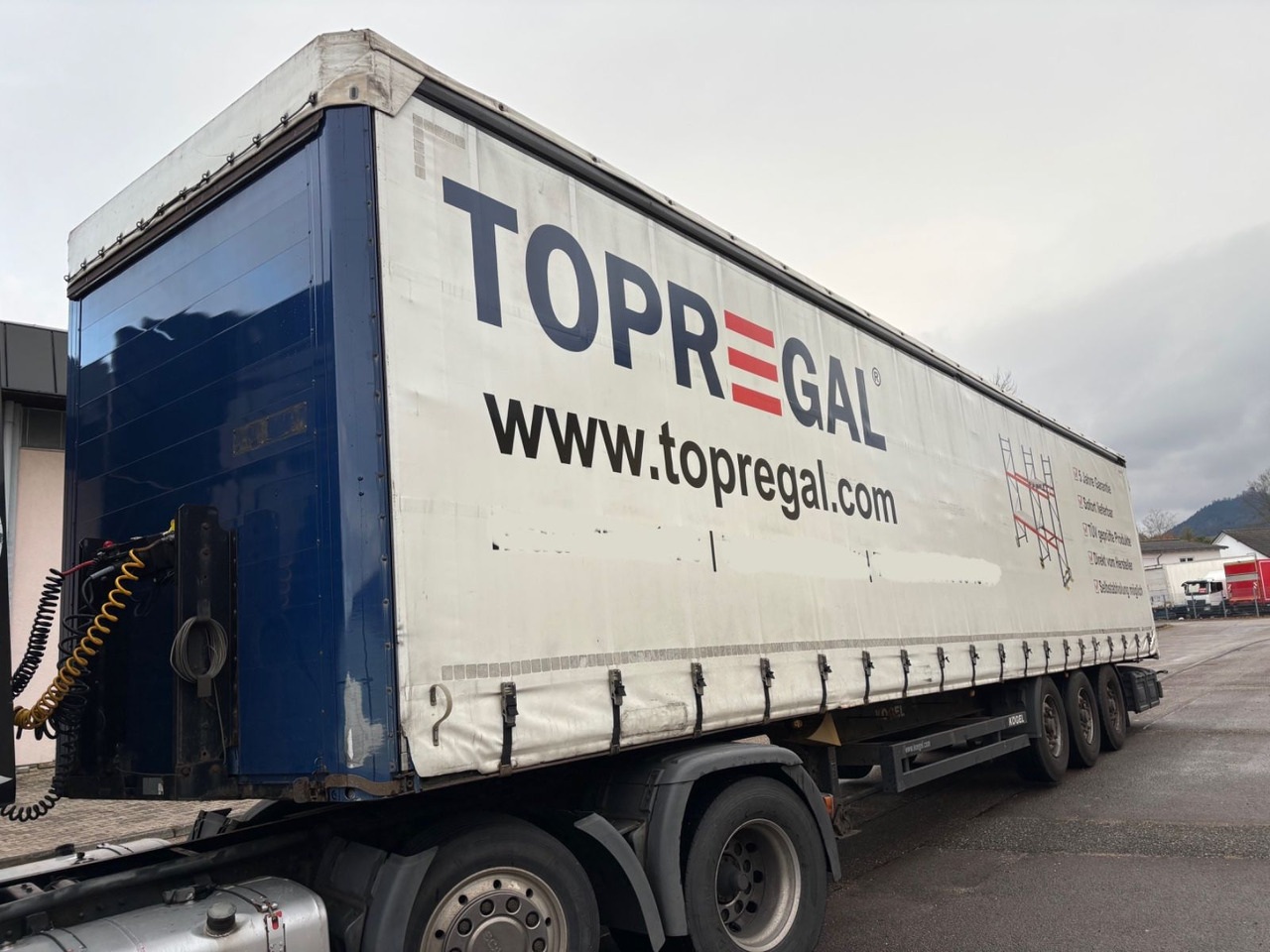 Kögel SN24, Edscha, Schiebeplane, BPW-Achse - Planenauflieger: das Bild 2 Kögel SN24, Edscha, Schiebeplane, BPW-Achse - Planenauflieger: das Bild 2