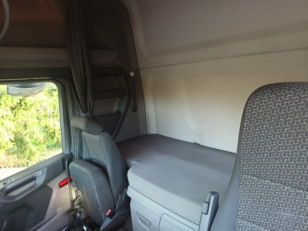 SCANIA R500 6x2 - Fahrgestell LKW: das Bild 5 SCANIA R500 6x2 - Fahrgestell LKW: das Bild 5