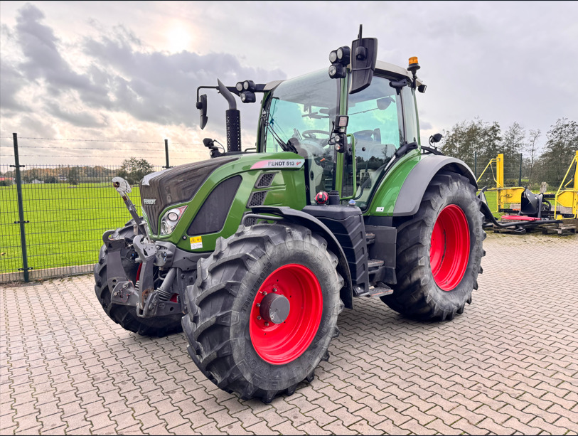 FENDT 513 Vario S4 PowerPlus - Traktor: das Bild 1 FENDT 513 Vario S4 PowerPlus - Traktor: das Bild 1