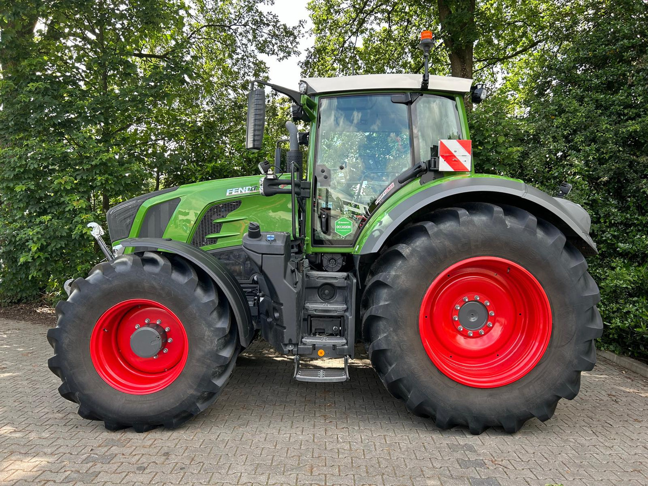FENDT 828 Vario S4 ProfiPlus - Traktor: das Bild 2 FENDT 828 Vario S4 ProfiPlus - Traktor: das Bild 2
