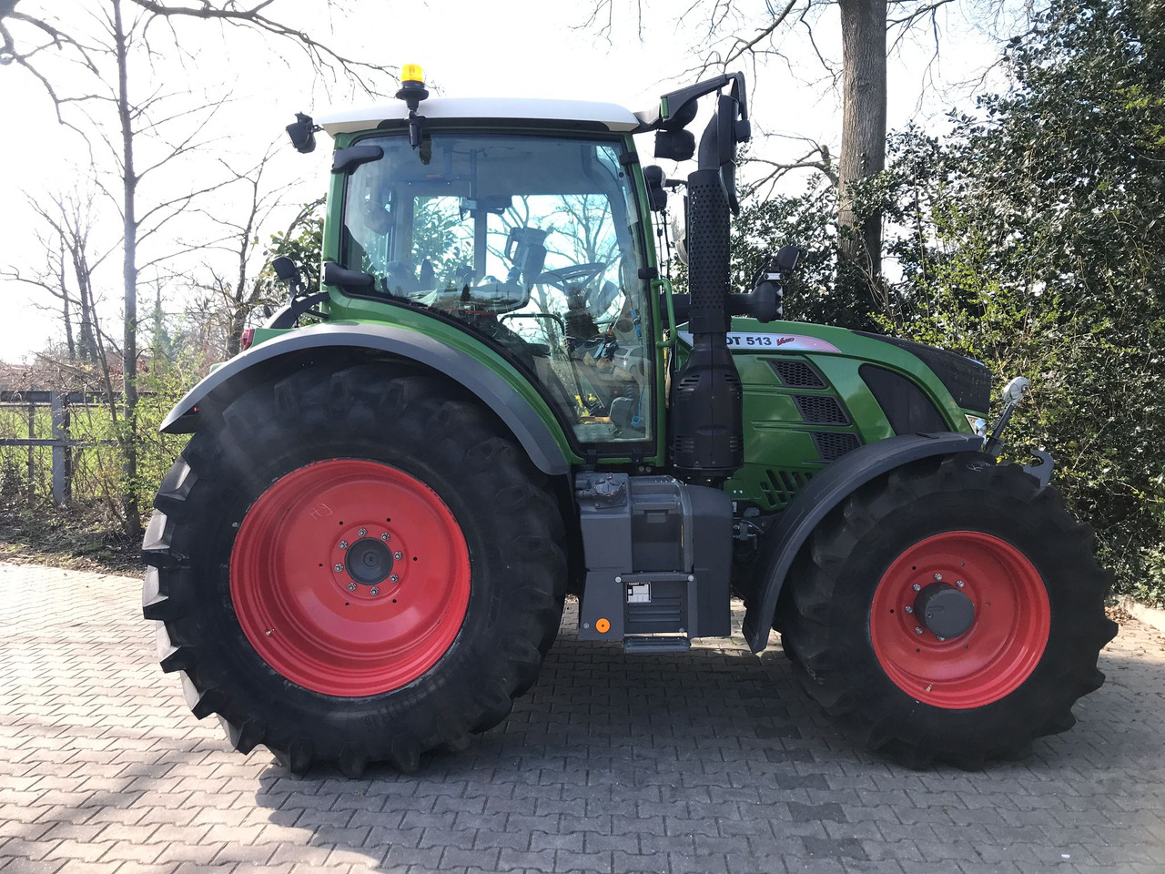 Fendt 513 Vario S4 PowerPlus - Traktor: das Bild 2 Fendt 513 Vario S4 PowerPlus - Traktor: das Bild 2