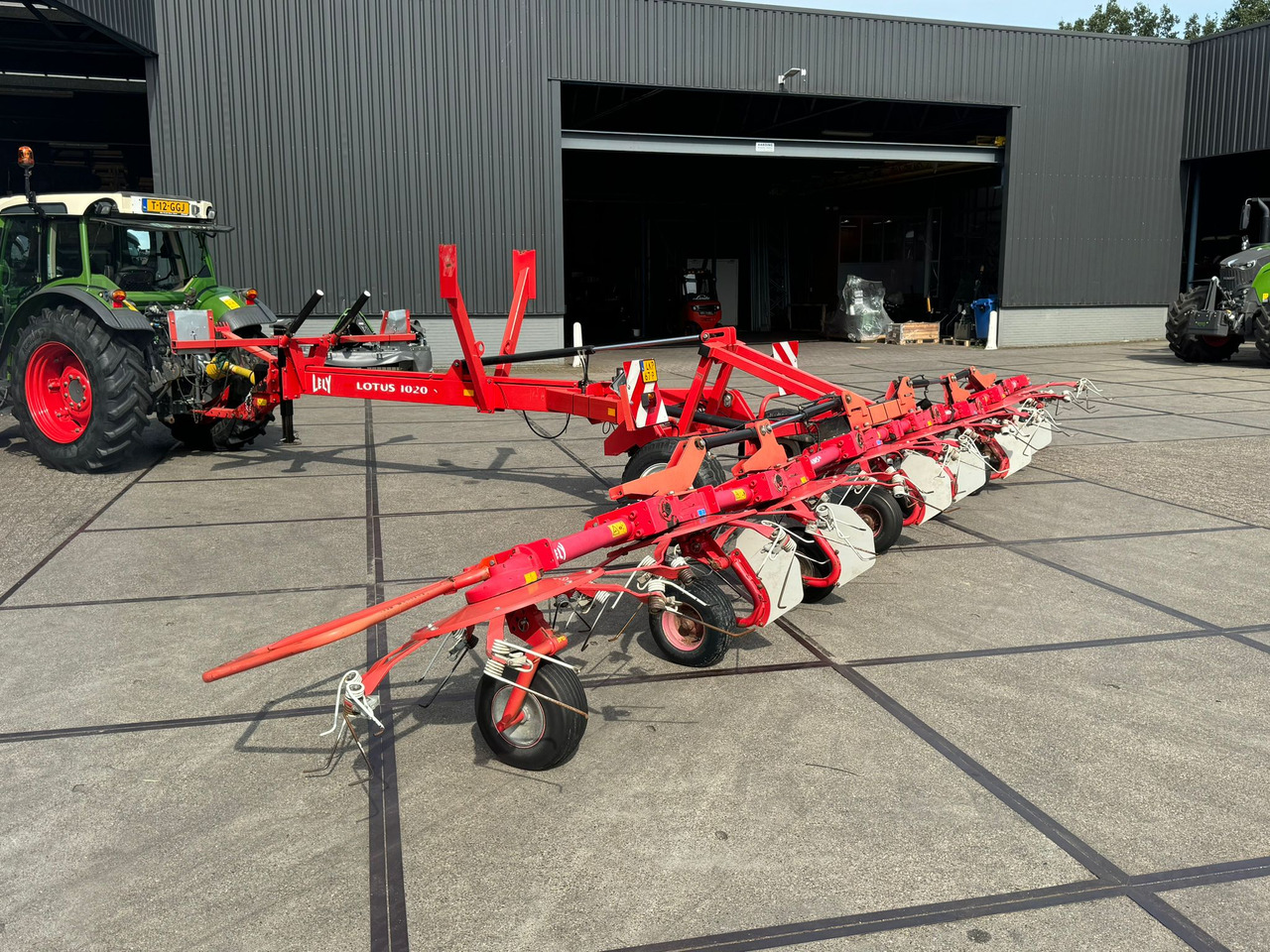 LELY Lotus 1020S - Heuwender/ Wenderechen: das Bild 5 LELY Lotus 1020S - Heuwender/ Wenderechen: das Bild 5