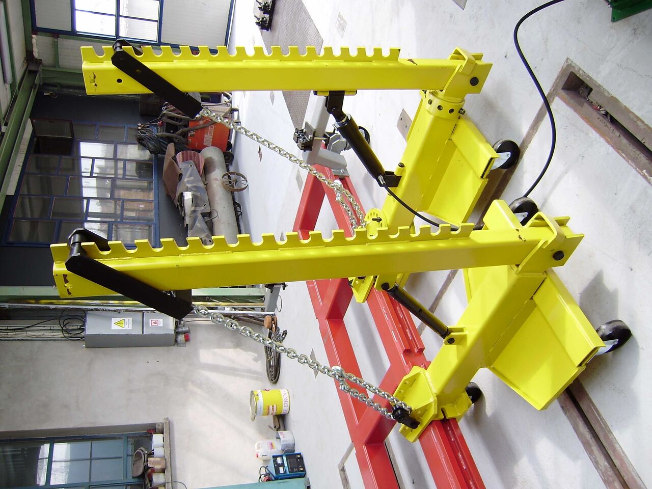 Tapka Bodywork Straightening Bench with Dozer (3000x920) / Tapka Karosserie Richtbank mit Dozer (3000x920) / Tapka Karosářská Rovnáci Lavička s Dozerem (3000x920) / Tapka Banc de Dreptare Caroserie cu - Werkstattausrüstung: das Bild 2 Tapka Bodywork Straightening Bench with Dozer (3000x920) / Tapka Karosserie Richtbank mit Dozer (3000x920) / Tapka Karosářská Rovnáci Lavička s Dozerem (3000x920) / Tapka Banc de Dreptare Caroserie cu - Werkstattausrüstung: das Bild 2