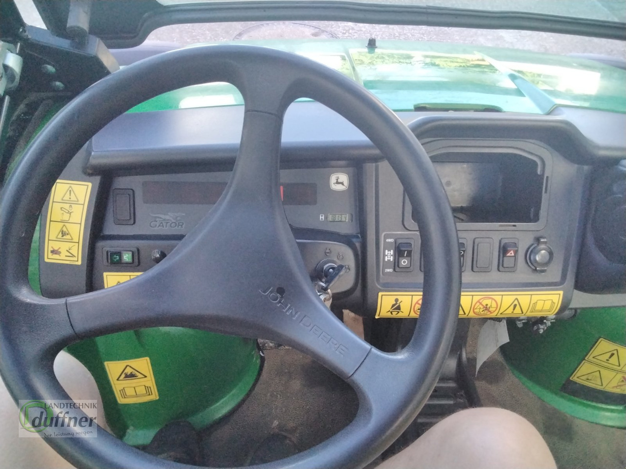 John Deere Gator 4X2 - Quad: das Bild 5 John Deere Gator 4X2 - Quad: das Bild 5
