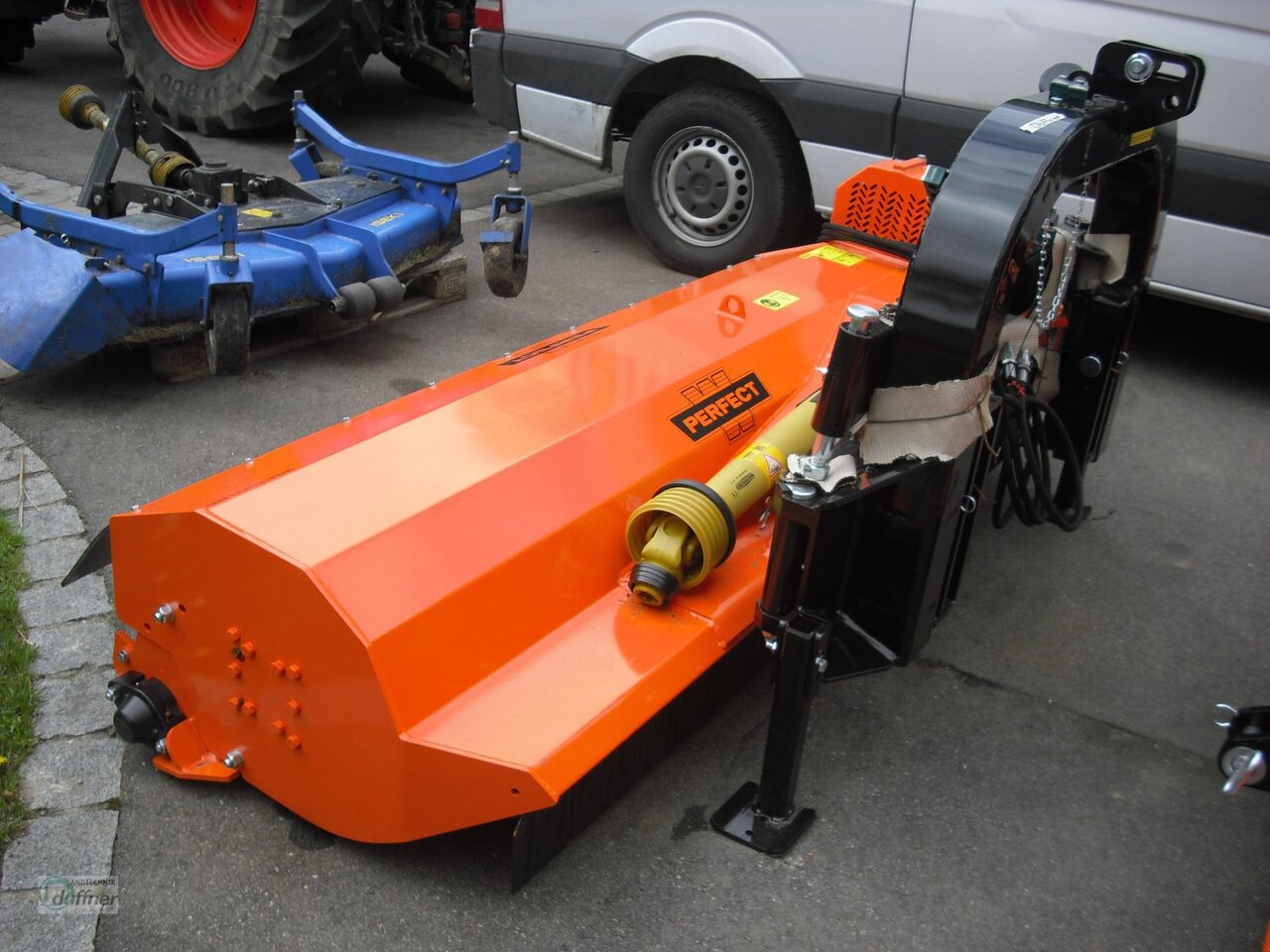 Perfect ZW 210 - Schlegelmäher/ Mulcher: das Bild 2 Perfect ZW 210 - Schlegelmäher/ Mulcher: das Bild 2