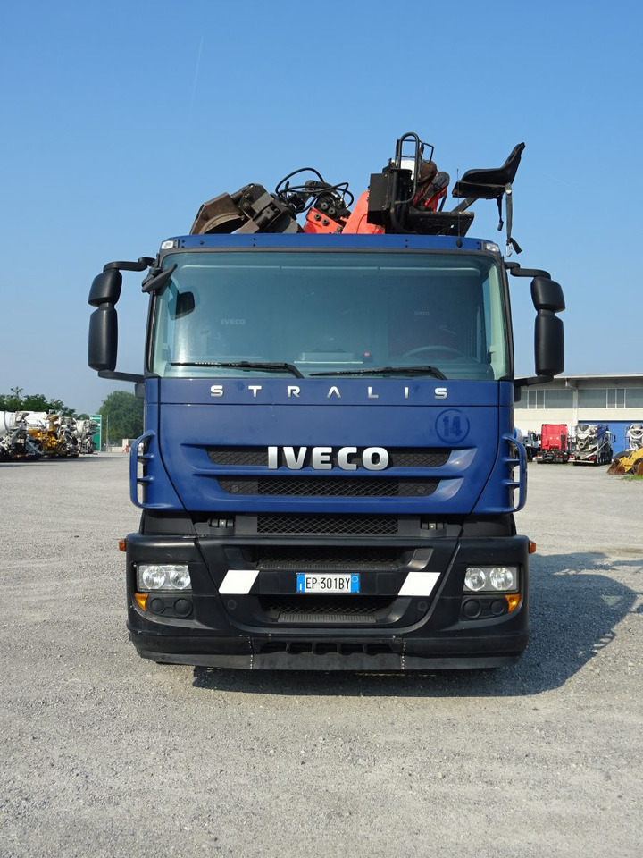 IVECO STRALIS 330 - Abrollkipper, Autokran: das Bild 5 IVECO STRALIS 330 - Abrollkipper, Autokran: das Bild 5