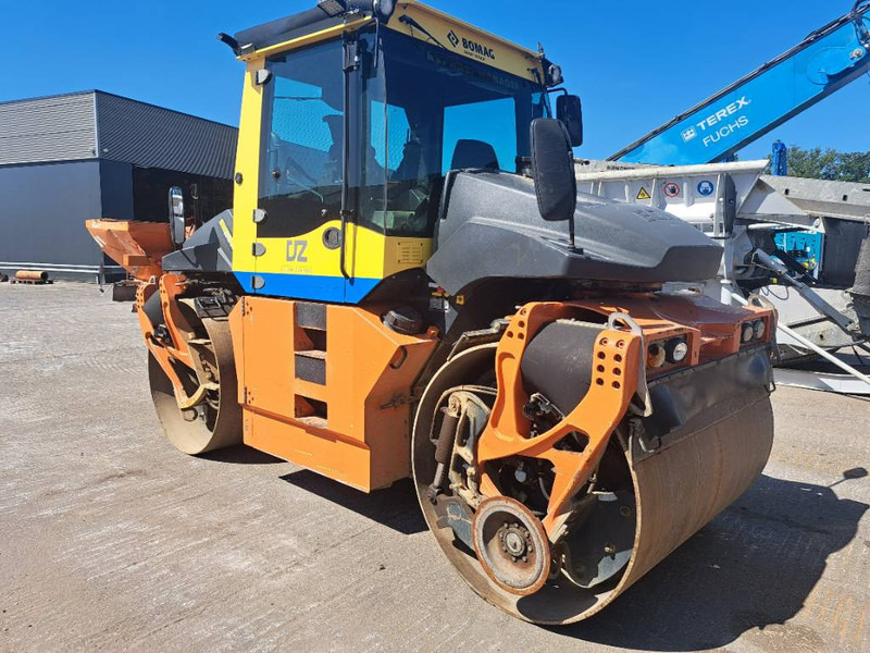 Bomag BW174 AP-4 AM - Walzen: das Bild 2 Bomag BW174 AP-4 AM - Walzen: das Bild 2