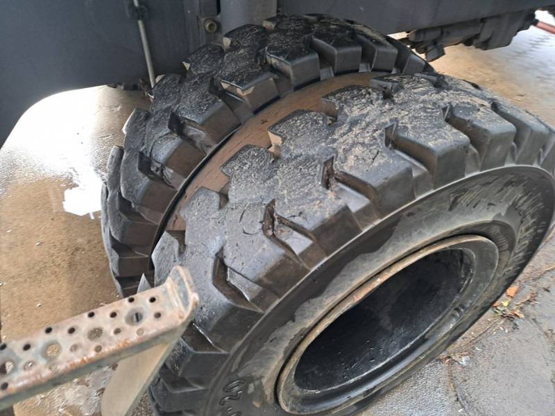 Fuchs MHL 350 F - Umschlagbagger: das Bild 3 Fuchs MHL 350 F - Umschlagbagger: das Bild 3