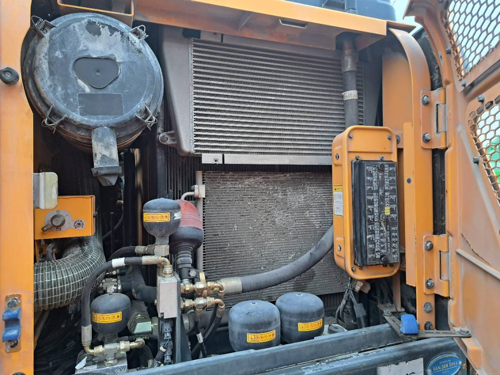 Mobilbagger Hyundai HW140: das Bild 8