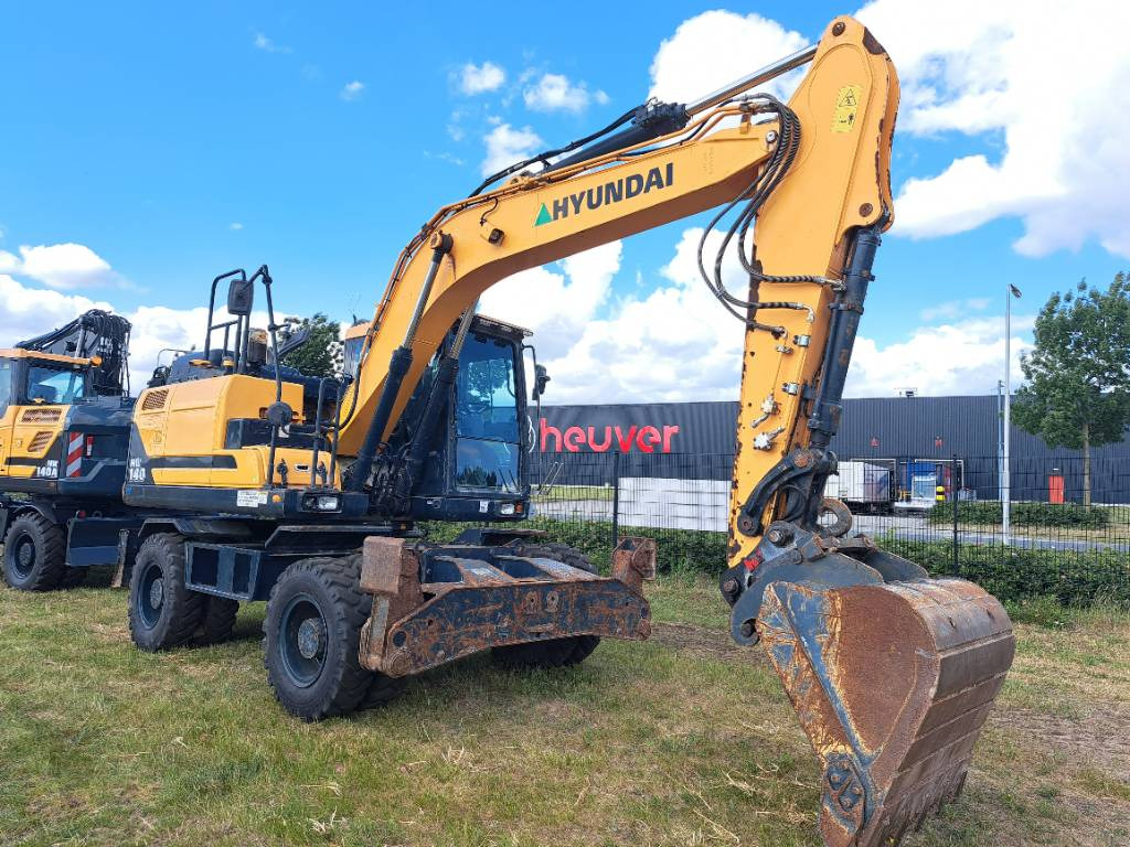 Mobilbagger Hyundai HW140: das Bild 13
