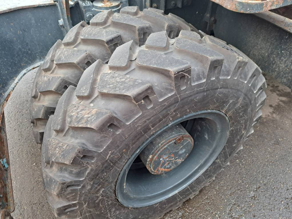 Mobilbagger Hyundai HW140: das Bild 6