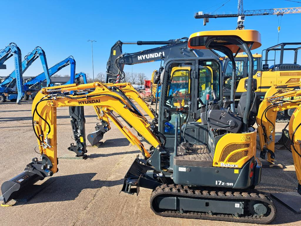Hyundai R17Z-9AK - Minibagger: das Bild 2 Hyundai R17Z-9AK - Minibagger: das Bild 2