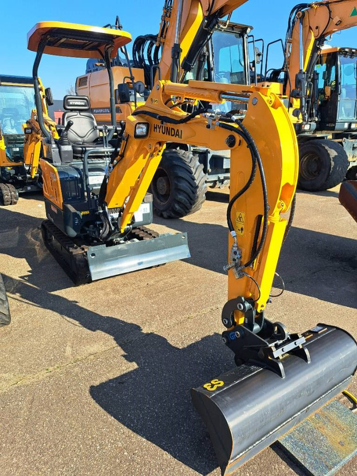 Hyundai R17Z-9AK - Minibagger: das Bild 4 Hyundai R17Z-9AK - Minibagger: das Bild 4