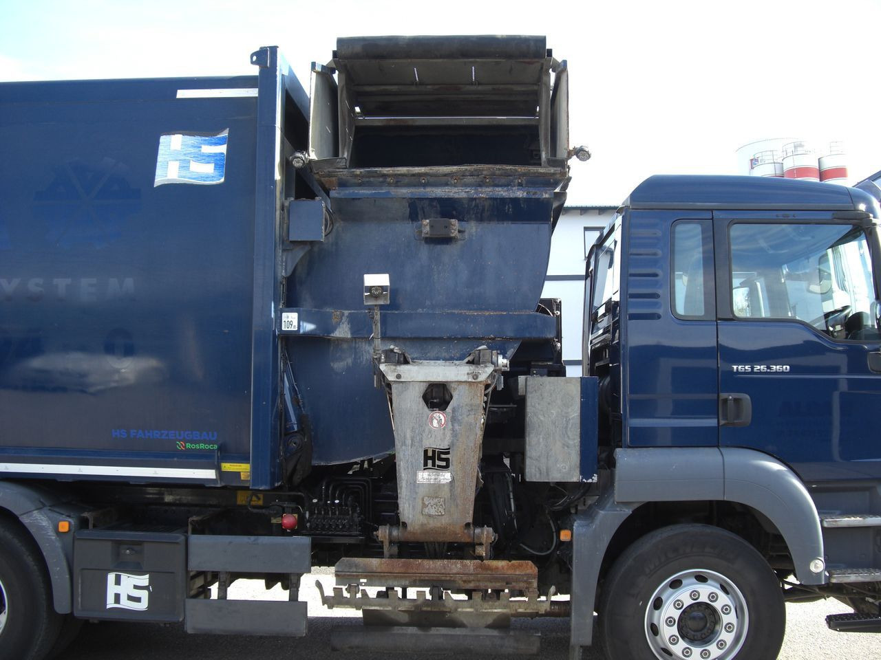 MAN 26360LL / Rechtsgesteuert MAN 26360LL / Rechtsgesteuert - Müllwagen: das Bild 5 MAN 26360LL / Rechtsgesteuert MAN 26360LL / Rechtsgesteuert - Müllwagen: das Bild 5