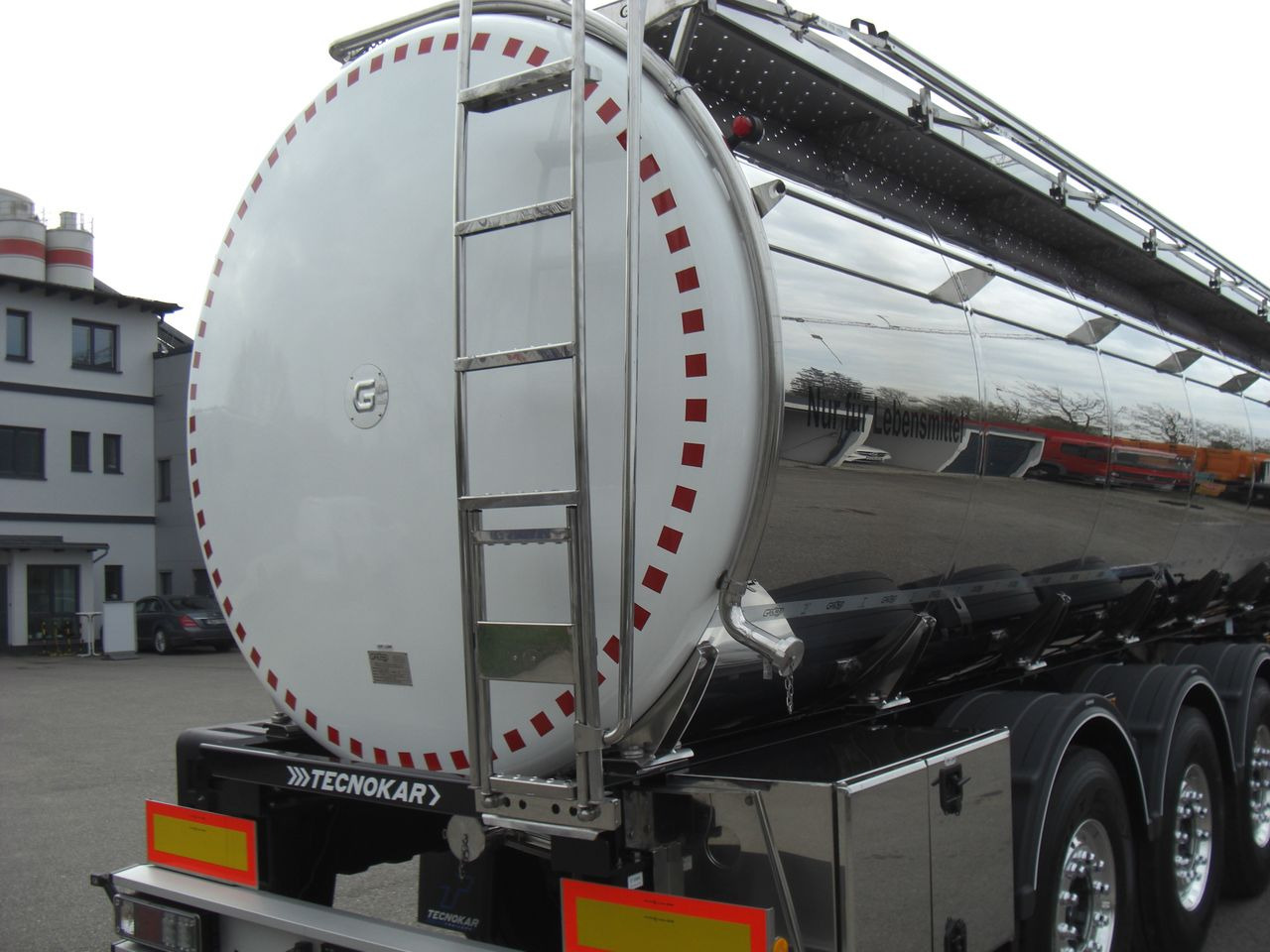 Tecnokar T3P / 3 KAMMERN - Tankauflieger: das Bild 5 Tecnokar T3P / 3 KAMMERN - Tankauflieger: das Bild 5