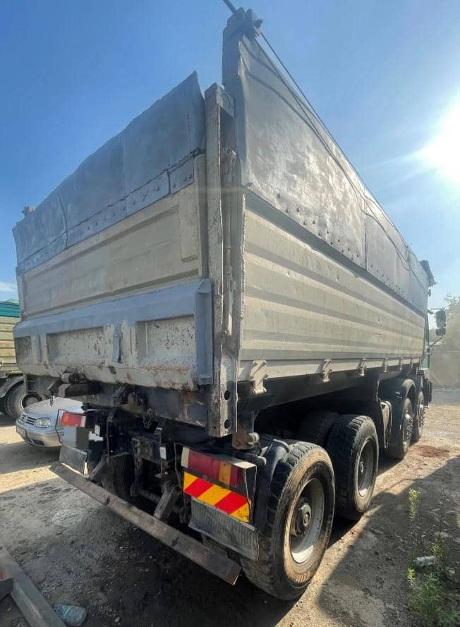 MAN 40.414 - Kipper: das Bild 5 MAN 40.414 - Kipper: das Bild 5