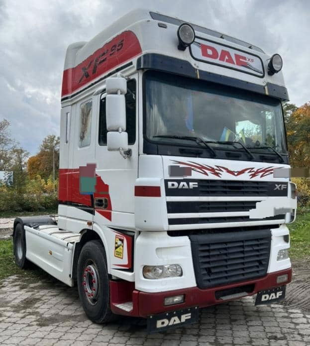 DAF XF 95 Tractor unit - Sattelzugmaschine: das Bild 3 DAF XF 95 Tractor unit - Sattelzugmaschine: das Bild 3