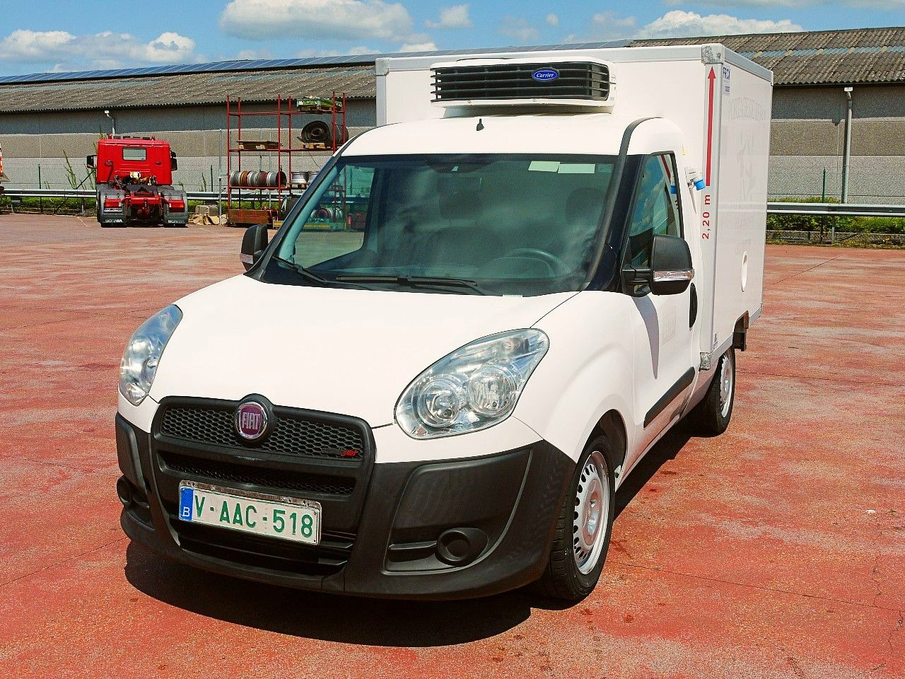 Fiat 1.3 DOBLO KUHLKOFFER CARRIER XARIOS -20c 99tkm - Kühltransporter: das Bild 4 Fiat 1.3 DOBLO KUHLKOFFER CARRIER XARIOS -20c 99tkm - Kühltransporter: das Bild 4