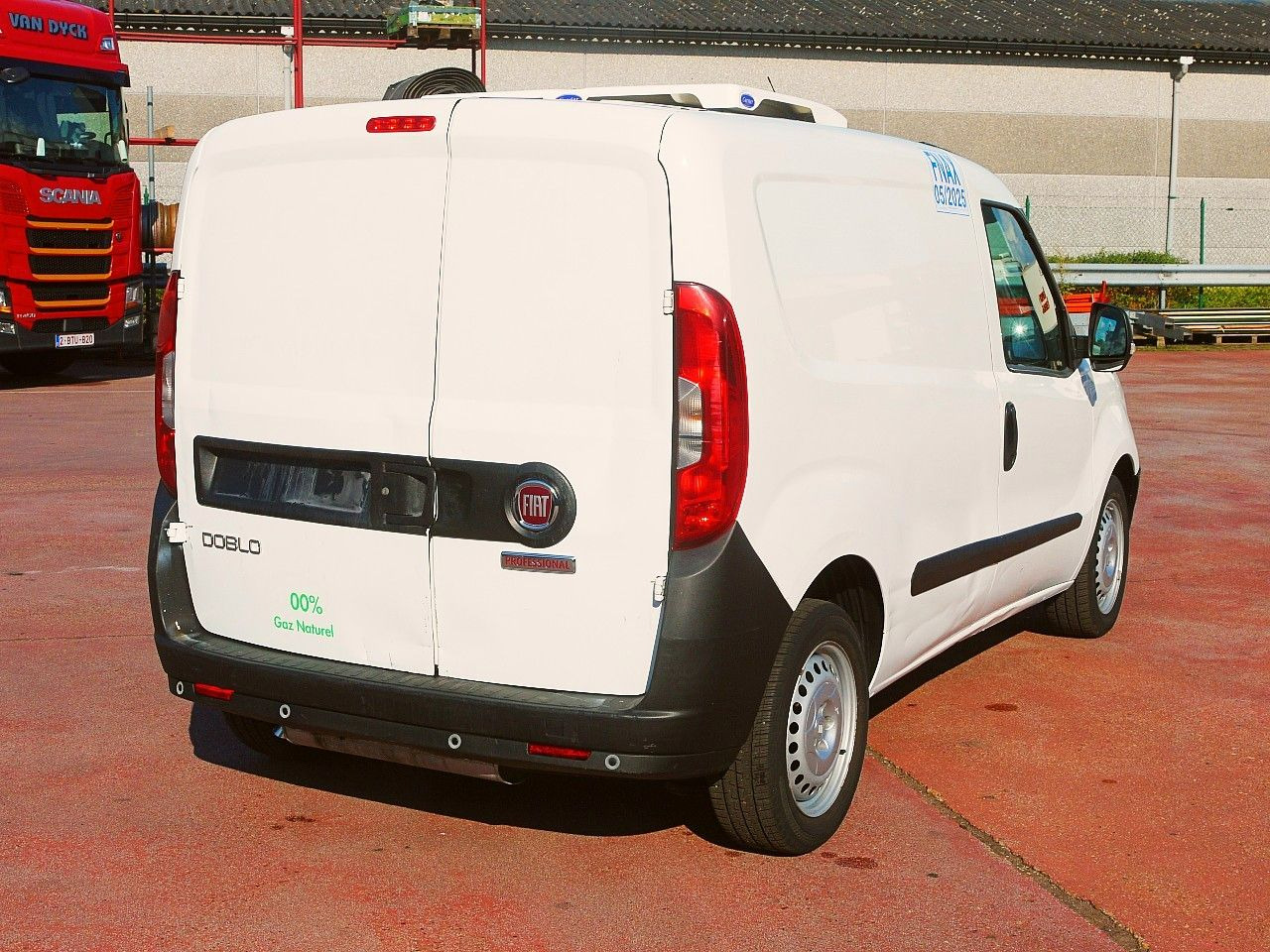 Fiat DOBLO 1.4 KUHLKASTENWAGEN CARRIER NEOS -20c E6 - Kühltransporter: das Bild 5 Fiat DOBLO 1.4 KUHLKASTENWAGEN CARRIER NEOS -20c E6 - Kühltransporter: das Bild 5
