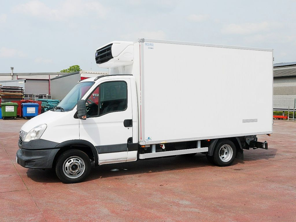 Iveco 35C15 3.0 DAILY KUHLKOFFER CARRIER XARIOS 600 MT - Kühltransporter: das Bild 3 Iveco 35C15 3.0 DAILY KUHLKOFFER CARRIER XARIOS 600 MT - Kühltransporter: das Bild 3
