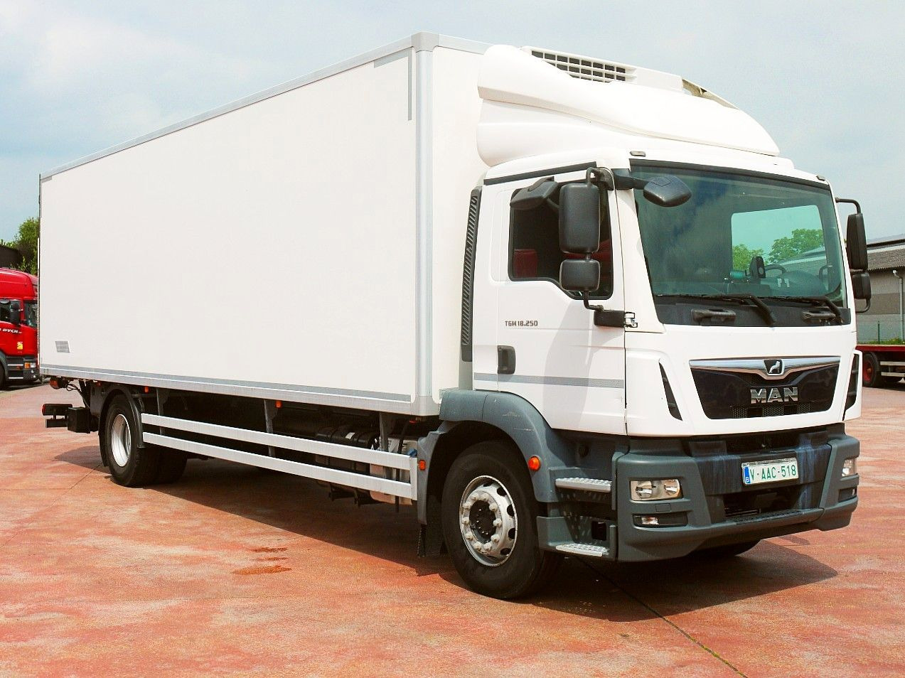 MAN TGM 18.250 KUHLKOFFER THERMOKING V800 MT A/C - Kühlkoffer LKW: das Bild 2 MAN TGM 18.250 KUHLKOFFER THERMOKING V800 MT A/C - Kühlkoffer LKW: das Bild 2