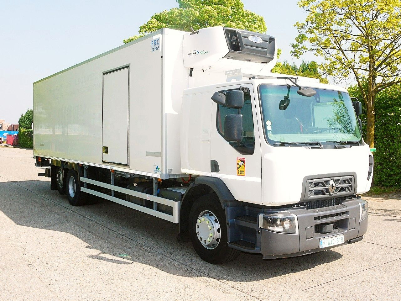 Renault D 26.320 6x2 KUHLKOFFER CARRIER SUPRA 850 XL CAB - Kühlkoffer LKW: das Bild 5 Renault D 26.320 6x2 KUHLKOFFER CARRIER SUPRA 850 XL CAB - Kühlkoffer LKW: das Bild 5