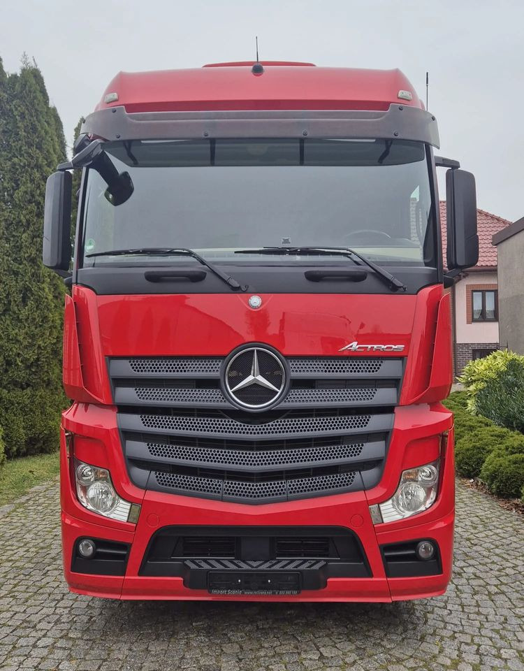 Mercedes-Benz 1845 - Sattelzugmaschine: das Bild 2 Mercedes-Benz 1845 - Sattelzugmaschine: das Bild 2