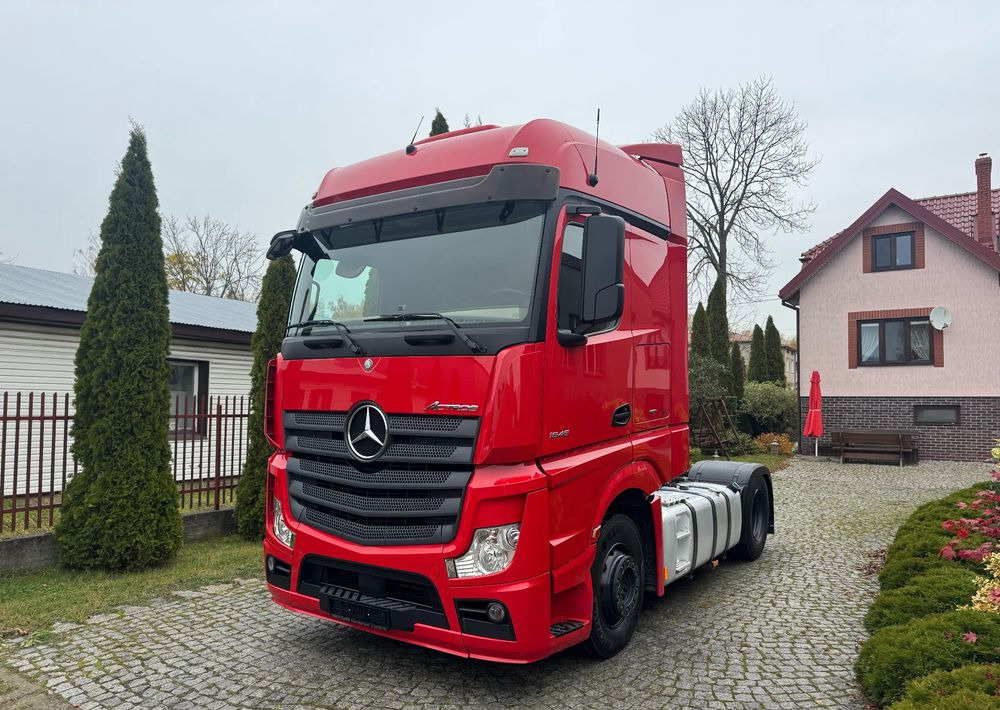 Mercedes-Benz 1845 - Sattelzugmaschine: das Bild 1 Mercedes-Benz 1845 - Sattelzugmaschine: das Bild 1