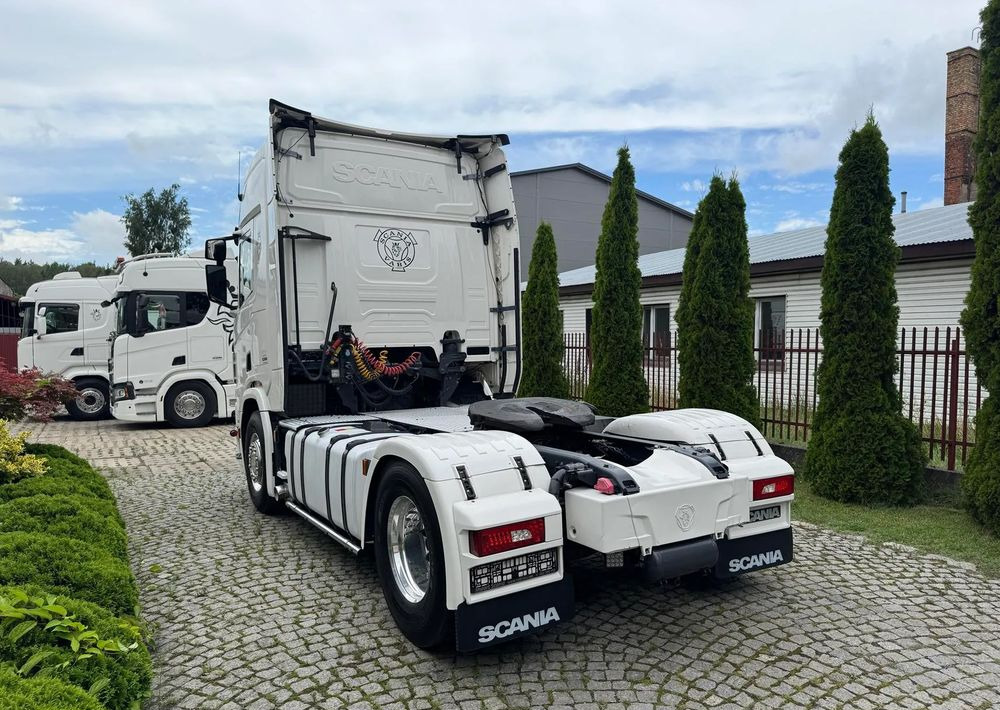 Scania R450 - Sattelzugmaschine: das Bild 4 Scania R450 - Sattelzugmaschine: das Bild 4
