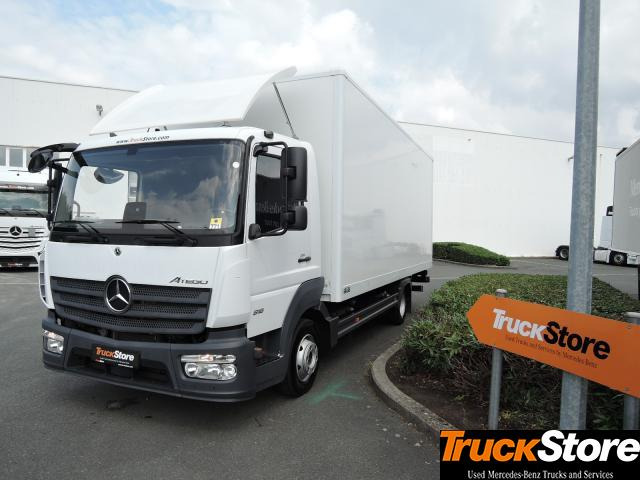 Mercedes-Benz Atego 818 L - Koffer Transporter: das Bild 1 Mercedes-Benz Atego 818 L - Koffer Transporter: das Bild 1