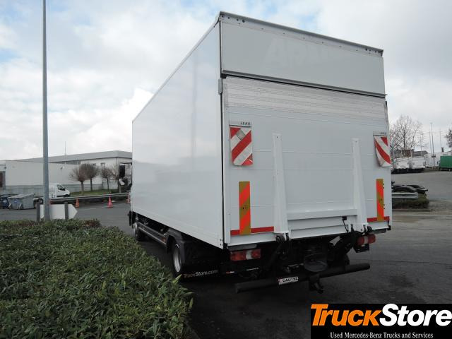 Mercedes-Benz Atego 821 L - Koffer Transporter: das Bild 5 Mercedes-Benz Atego 821 L - Koffer Transporter: das Bild 5