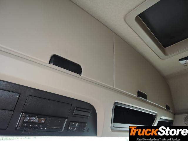 Sattelzugmaschine Mercedes-Benz Actros 1845 LS: das Bild 10