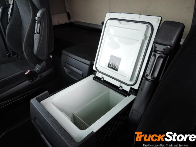 Sattelzugmaschine Mercedes-Benz Actros 1845 LS: das Bild 9