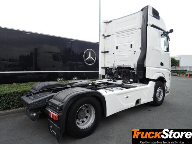 Mercedes-Benz Actros 1845 LS - Sattelzugmaschine: das Bild 5 Mercedes-Benz Actros 1845 LS - Sattelzugmaschine: das Bild 5