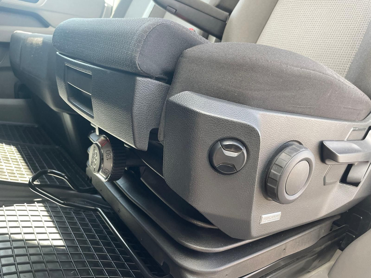 PKW MAN TGE 3.160 Kasten L4H3 LED HECK AUTOM AHK TEMP: das Bild 37