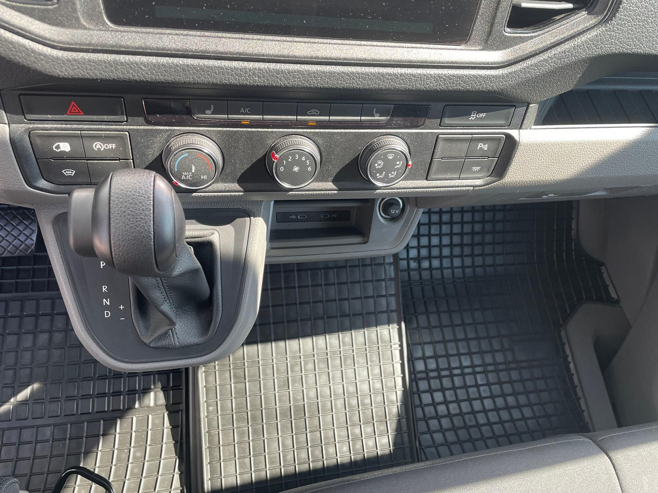 PKW MAN TGE 3.160 Kasten L4H3 LED HECK AUTOM AHK TEMP: das Bild 28