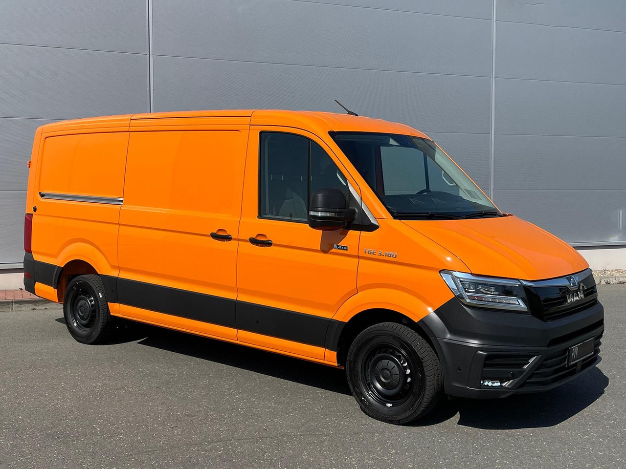 MAN TGE 3.180 Kasten L3H2 4x4 AUTOM ACC NAVI - Kastenwagen: das Bild 2 MAN TGE 3.180 Kasten L3H2 4x4 AUTOM ACC NAVI - Kastenwagen: das Bild 2