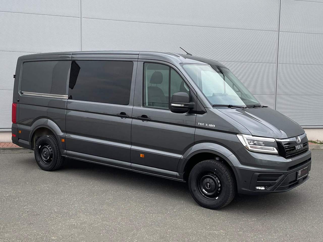 MAN TGE 3.180 L3H2 KASTEN AUTOM ACC LED AHK DAB - Kastenwagen: das Bild 2 MAN TGE 3.180 L3H2 KASTEN AUTOM ACC LED AHK DAB - Kastenwagen: das Bild 2